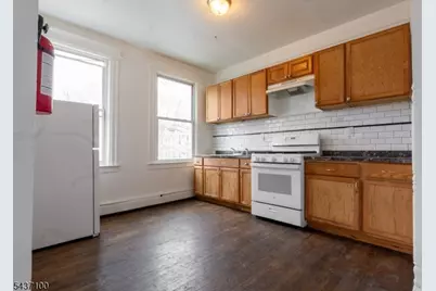 410 Chadwick Ave, Newark, NJ 07112 - Photo 1