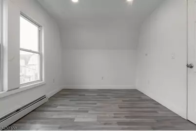 410 Chadwick Ave, Newark, NJ 07112 - Photo 32