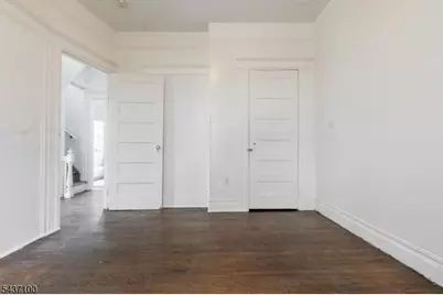 410 Chadwick Ave, Newark, NJ 07112 - Photo 20