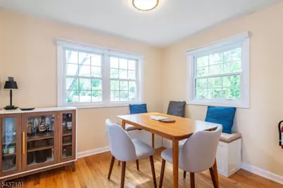 18 Columbia Ave, Berkeley Heights Township, NJ 07922 - Photo 4