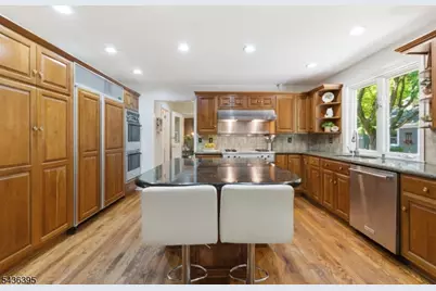 6 Fawn Ridge Rd, Clinton Township, NJ 08833 - Photo 16