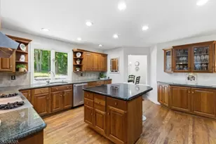 6 Fawn Ridge Rd, Clinton Township, NJ 08833 - Photo 14