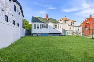 629 Erudo St, Linden, NJ 07036 - Photo 26