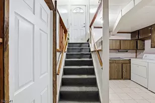 629 Erudo St, Linden, NJ 07036 - Photo 18
