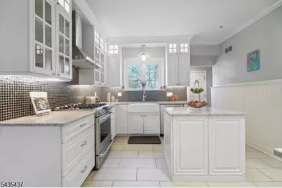 116 Wyoming Ave, Maplewood, NJ 07040 - Photo 18