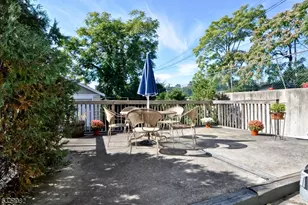 43 Walnut St, Montclair, NJ 07042 - Photo 4