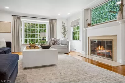 8 Cross Gates, Millburn, NJ 07078 - Photo 4
