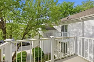 130 Smithfield Ct, Bernards Township, NJ 07920 - Photo 18