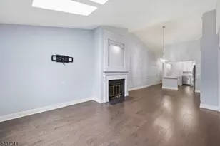 130 Smithfield Ct, Bernards Township, NJ 07920 - Photo 10