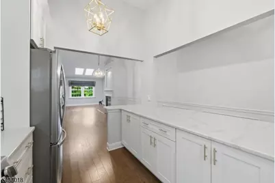 130 Smithfield Ct, Bernards Township, NJ 07920 - Photo 6
