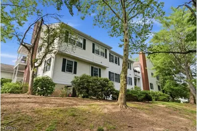 130 Smithfield Ct, Bernards Township, NJ 07920 - Photo 20