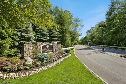 5211 Pointe Gate Dr, Livingston Twp., NJ 07039 - Photo 1