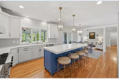 13 Hunters Trl, Chester, NJ 07930 - Photo 10