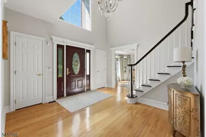 13 Hunters Trl, Chester, NJ 07930 - Photo 6