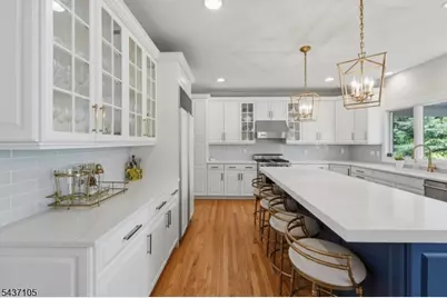 13 Hunters Trl, Chester, NJ 07930 - Photo 8