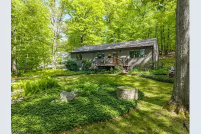 616 Woodglen Rd, Lebanon Township, NJ 08826 - Photo 2