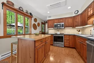 616 Woodglen Rd, Lebanon Township, NJ 08826 - Photo 8