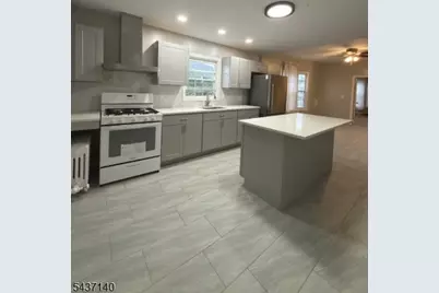 222 Devon St, Kearny, NJ 07032 - Photo 2