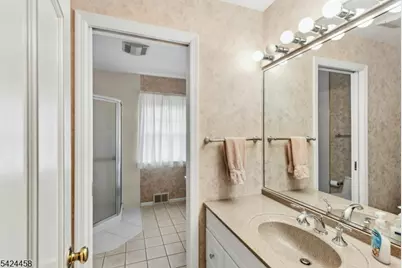 28 Evergreen Dr, Berkeley Heights Township, NJ 07922 - Photo 24