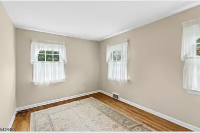 28 Evergreen Dr, Berkeley Heights Township, NJ 07922 - Photo 22