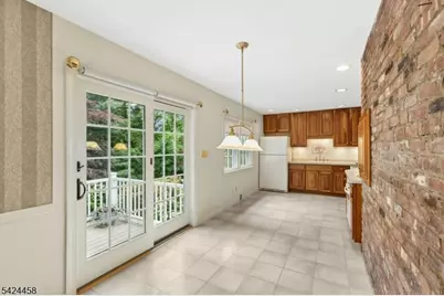 28 Evergreen Dr, Berkeley Heights Township, NJ 07922 - Photo 12