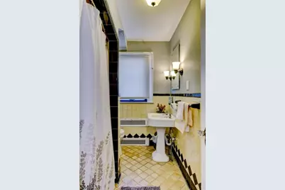 21 Ivanhoe Ave, Somerville, NJ 08876 - Photo 30