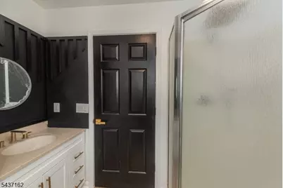 42B Roosevelt St, New Brunswick, NJ 08901 - Photo 16