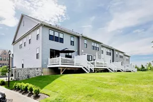 32 Melody Ln, Upper Saddle River, NJ 07458 - Photo 42