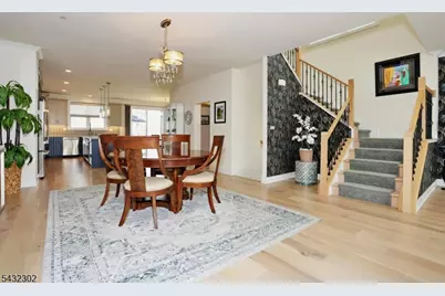 32 Melody Ln, Upper Saddle River, NJ 07458 - Photo 6