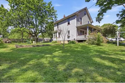 205 5th St, Belvidere, NJ 07823 - Photo 4