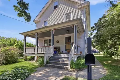 205 5th St, Belvidere, NJ 07823 - Photo 2
