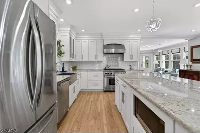 89 Myrtle Ave, Millburn, NJ 07041 - Photo 16