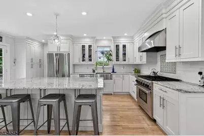 89 Myrtle Ave, Millburn, NJ 07041 - Photo 14