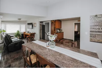 64 Orchard Dr, Clifton, NJ 07012 - Photo 8