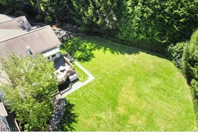 2 Briarwood Dr, Millburn Twp., NJ 07078 - Photo 48