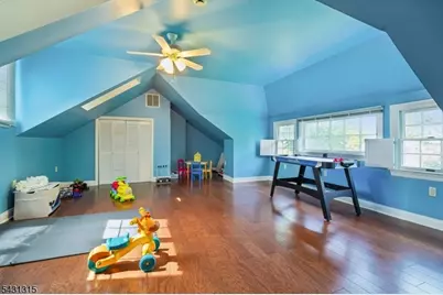 2 Briarwood Dr, Millburn Twp., NJ 07078 - Photo 38