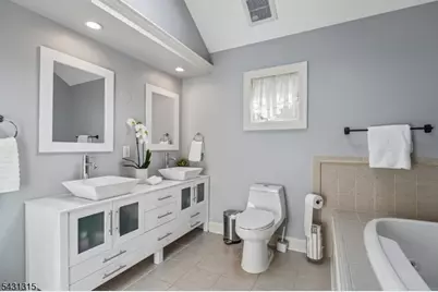 2 Briarwood Dr, Millburn Twp., NJ 07078 - Photo 26