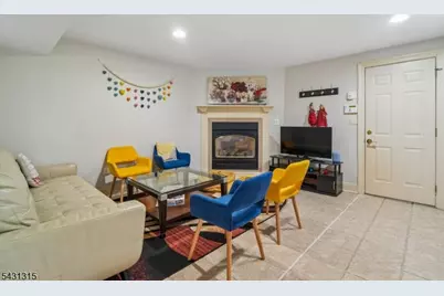 2 Briarwood Dr, Millburn Twp., NJ 07078 - Photo 40
