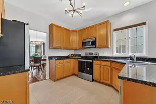 32 Benjamin St, Franklin Township, NJ 08873 - Photo 8