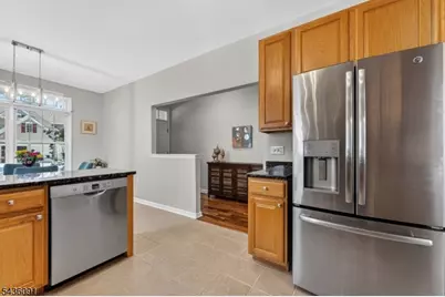 32 Benjamin St, Franklin Township, NJ 08873 - Photo 10