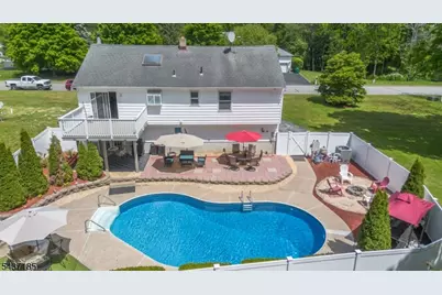 6 Southfield Dr, Wantage, NJ 07461 - Photo 32