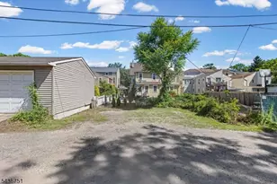 126 E Union St, Burlington City, NJ 08016 - Photo 32