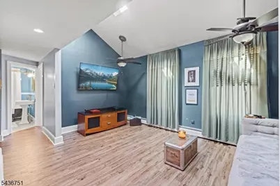 126 E Union St, Burlington City, NJ 08016 - Photo 8