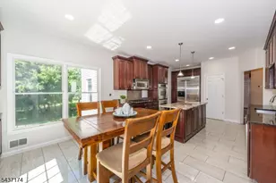 18 Tamari Ct, Randolph Township, NJ 07869 - Photo 8