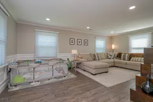 60 Midvale Ln, Willingboro Twp., NJ 08046 - Photo 2