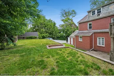 13-17 Van Velsor Pl, Newark, NJ 07112 - Photo 20
