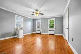 13-17 Van Velsor Pl, Newark, NJ 07112 - Photo 12