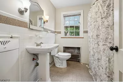 13-17 Van Velsor Pl, Newark, NJ 07112 - Photo 14