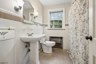 13-17 Van Velsor Pl, Newark, NJ 07112 - Photo 14