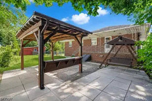 27 Phoenix Ave, Edison, NJ 08837 - Photo 12